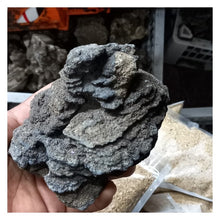 Carica l'immagine nel visualizzatore di Gallery, Piedra natural - Iron Stone
